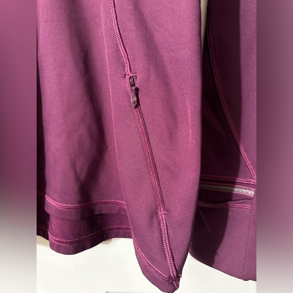 Lululemon RETRO 10 Deep Merlot Quarter 1/4 Zip Ruched Back Convertible Mittens - Picture 2 of 12